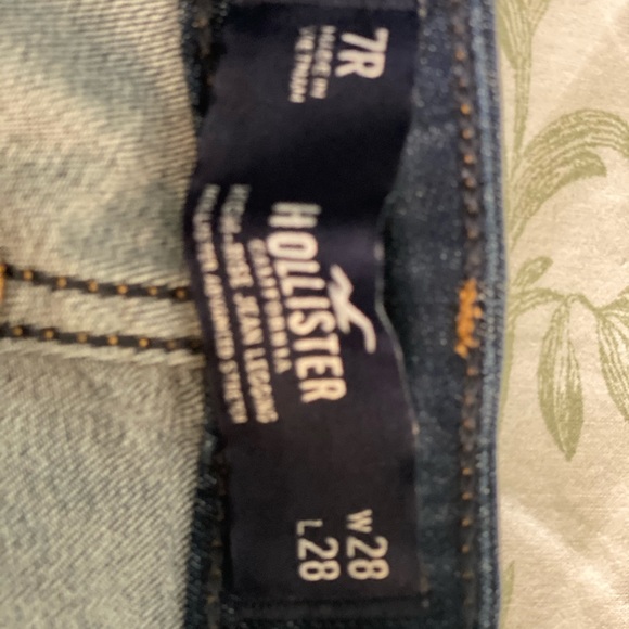 High-Rise Jean Leggings (Advanced Stretch) - Picture 2 of 3